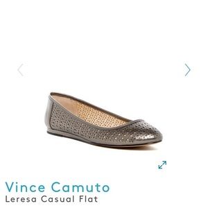 NWOT Vince Camuto Leresa Flats